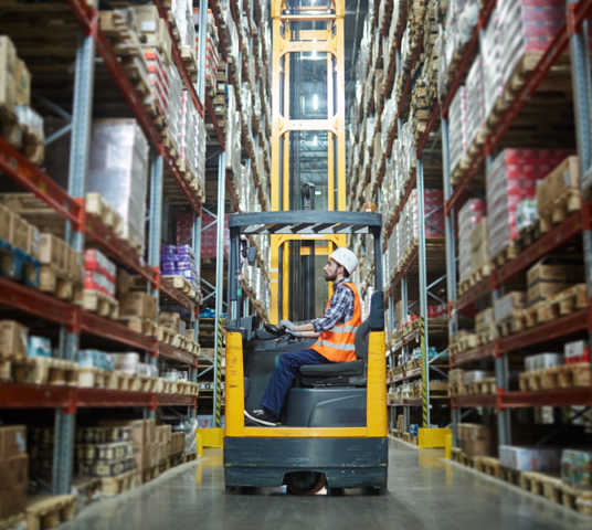 Warehousemedewerker heftruck